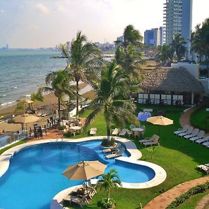 Playa Caracol Hotel & Spa